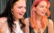 Teen Brunette Orgasm On a Webcam